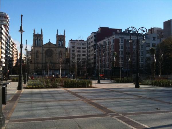 PollitoPixar's tweet photo. WTF? #gijonin http://t.co/ov8VHCbK