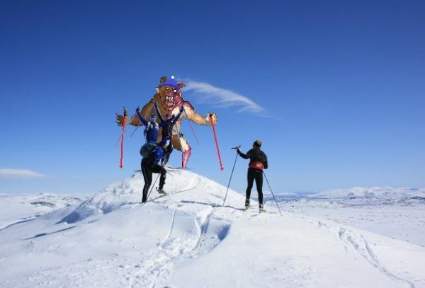 PetterssoTim's tweet image. @Grottdemonen Found this pic today and I'm starting to get scared, He truly is a master of disguise! #Whoshuntingwho