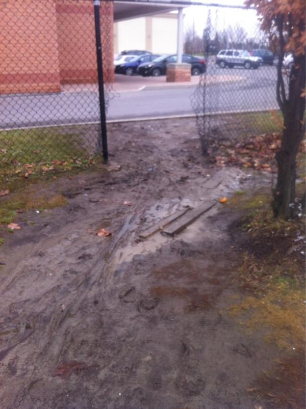 cdempz's tweet image. #StAproblems