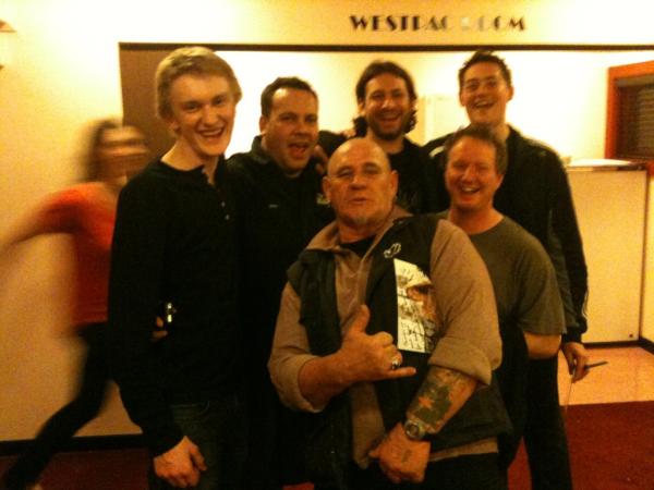 dylan_sheehan's tweet photo. One big happy tour family! http://t.co/mKGYiKxO