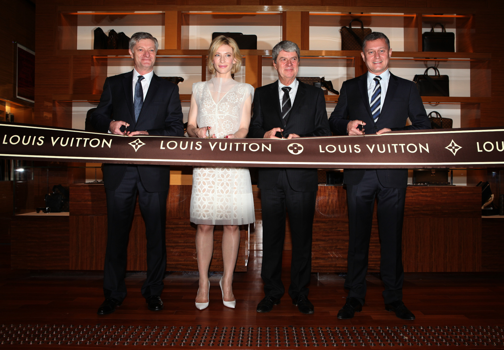 Lv Australia : Louis Vuitton Has Opened A New Store In Sydney