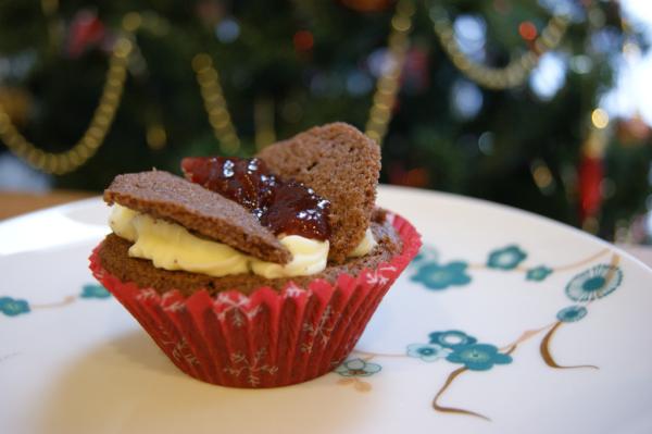 superjam's tweet image. YUM! We're very jealous here in the office! :) RT @anneskitchen: @superjam I used some of your jam today to make these!