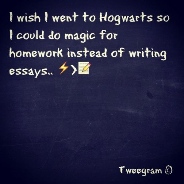 taytaysivard's tweet image. #cantfocus #homeworkproblems