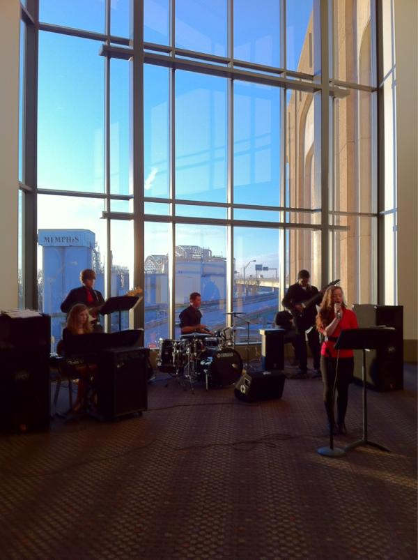 FanschoolHQ's tweet image. High school combo at #mstc11. Great sound, great location.