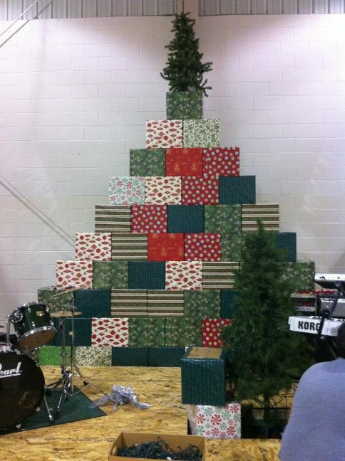 2ndSundayPBC's tweet photo. It's about to get real. #presentpyramid #thisSunday #seeyouthere http://t.co/J43taSgR