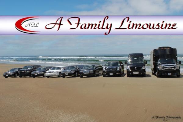 LimoTransport's tweet photo. limousine service miami http://t.co/sTySgu3w