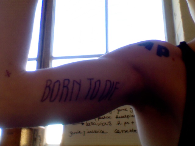 Tom Eerebout Lanadelrey Born To Die Tattoo Is Healing Http T Co 6j3iprxo Twitter