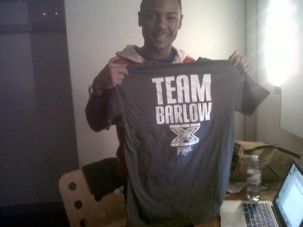 MarcuscollinsUK's tweet photo. Hi everyone.. if you re-tweet this and follow me you could win this #XFactorFinal t shirt SIGNED by me :) xxxx http://t.co/0WCqg1NO