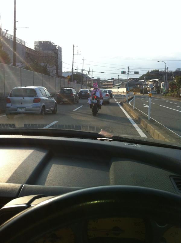 ryutaro137's tweet photo. 駅に置いてきた車をとって帰りしなにうさぎ団に遭遇し思わずトランス流したけど気付たかな。 http://t.co/UIXkNPQi