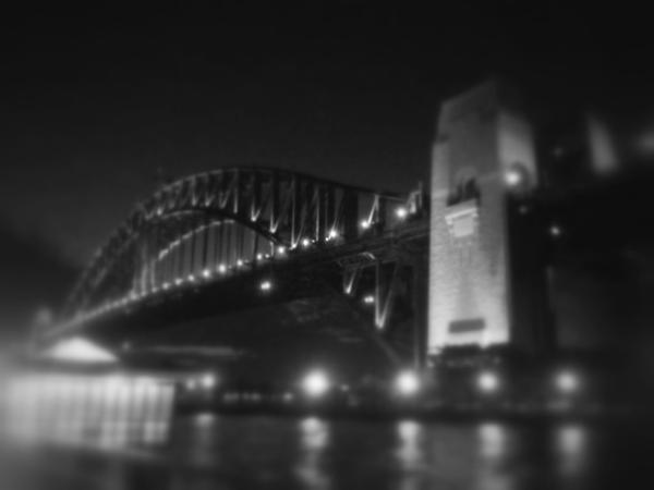 hotwave's tweet photo. Sydney is beautiful tonight. http://t.co/ZJ2oYXvB
