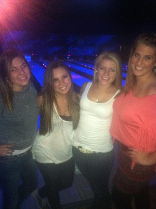 whoopi_solberg's tweet image. #HotGurlProblems