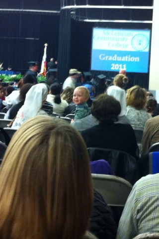 UhOhsandArrows's tweet image. Amish baby. #reallife #rightnow #mccgraduation