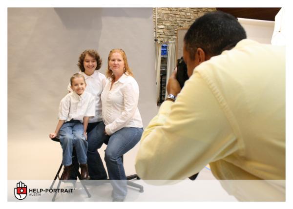 HelpPortraitATX's tweet image. First family set up and their smiles look great! #HelpPortrait #Austin