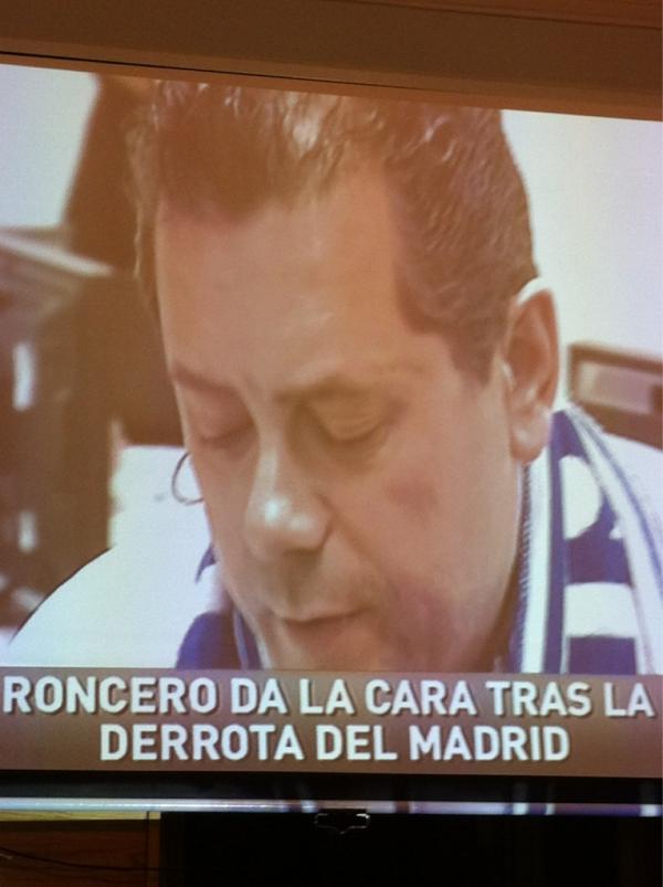 iulloaa's tweet photo. @puntopelota Ya no te sirve ni cambiar de medicación. http://t.co/GeOm2R6y