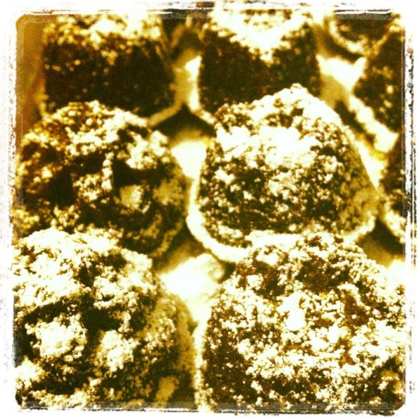 confectrix's tweet photo. mini ginger cakes! http://t.co/bLqLOagZ