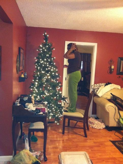 Cee_murdaa32's tweet image. Mom short den a mofo #midgetproblems lol