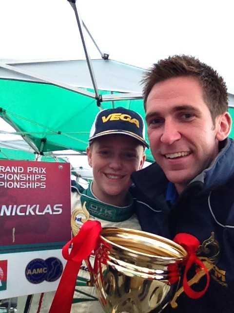 MickyHigham1's tweet photo. Lil pik winner winner!!! http://t.co/AE1dLOiC