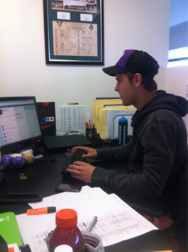 TrentB___'s tweet photo. @HurricanesBBL best kept secret in the BBL @tomtriffitt19 just popped into the office #doesitall #fantasybblbargain http://t.co/KaLH3RiD