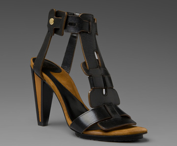 thewhitebook's tweet photo. Loving newly purchased Diane Von Furstenberg heels at the moment :) http://t.co/vDqWO8Jq