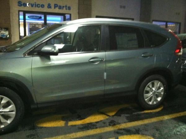 1stHonda's tweet photo. New 2012 Honda CRVs are here! Call Joon at 805-584-6632! http://t.co/bGzHRonI