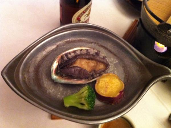 xibang's tweet photo. 甘木RC忘年会、鮑踊焼、パーレンス小野屋 http://t.co/zk1DzW0Q