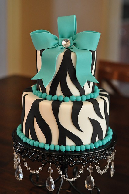 saysLEX's tweet photo. I can eat this whole thing in a matter of minutes! SO yummy! Zebra print + Tiffany blue + cake = LOVE. #sugarhigh http://t.co/akAdsxiW