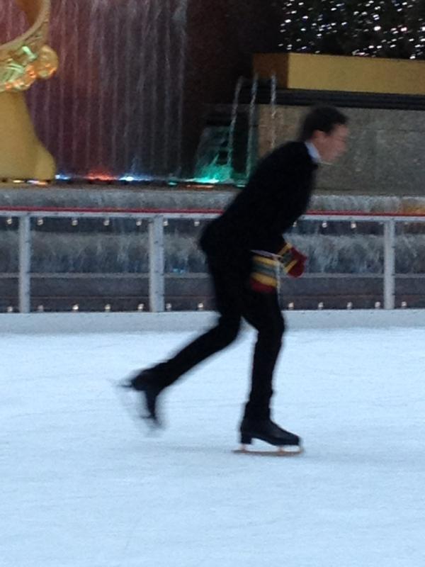 jimmyfallon's tweet image. Photo shoot over. Promos shot. Now writing night!!!! #Dec17SNL