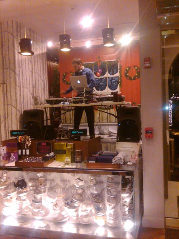 TedBakerBoston's tweet photo. Ted clients can't get enough of the delicious wine generously provided by @UrbanGrape Amazing night!! http://t.co/FVeaWZGS