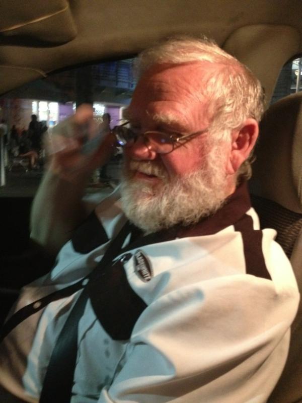 HailsMason's tweet photo. Santa just gave me a lift through Brisbane! He knew so much about the history of oz. interesting fella http://t.co/hQnmWGgl