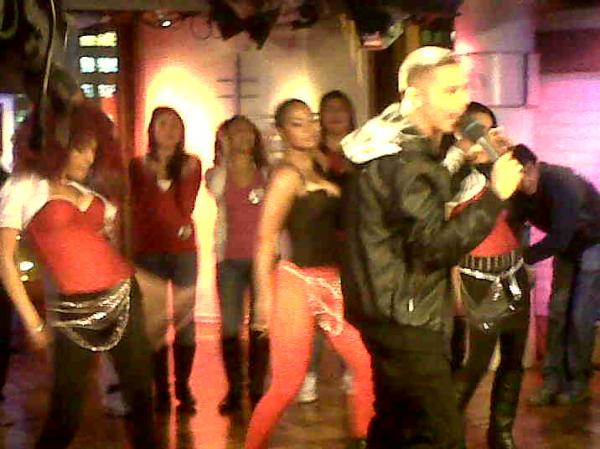 Star de Noche tweet media
