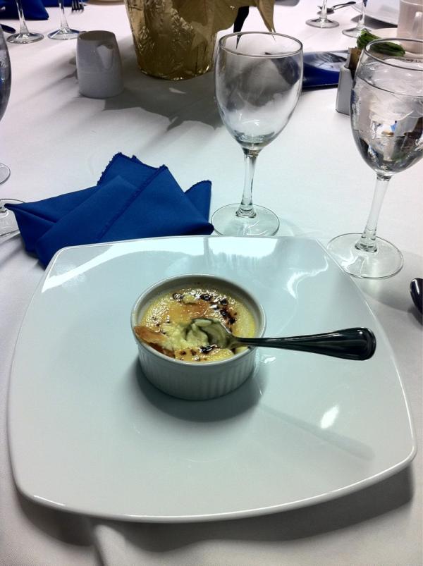 ANT_VERCETTI's tweet photo. Eating with up class people you have to try some crazy things lol --->> http://t.co/4J1xHv14