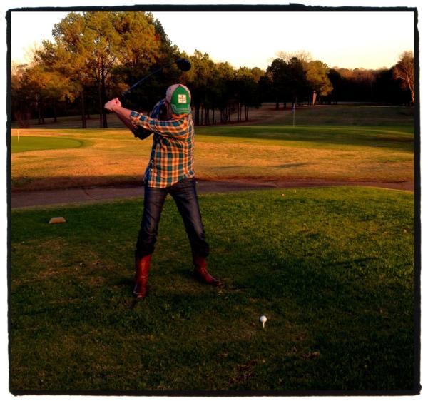 coleswindell's tweet photo. Glad I got to play a few holes at the Dawson Country Club while I was home! #nospikes #properattirerequired http://t.co/mpGv8CGx