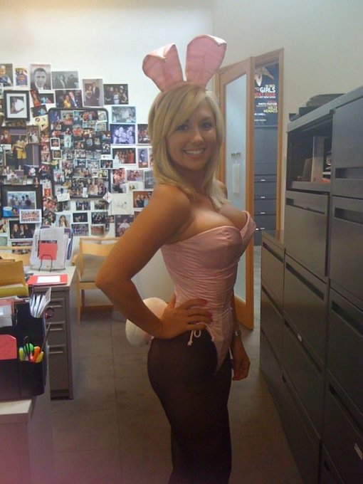Excited to be a little pink bunny for nye in Chicago!!! http://t.co/yjmLtqNZ<a href="/tag/flippingherlastname"class="tags"><span>#flippingherlastname</span></a>