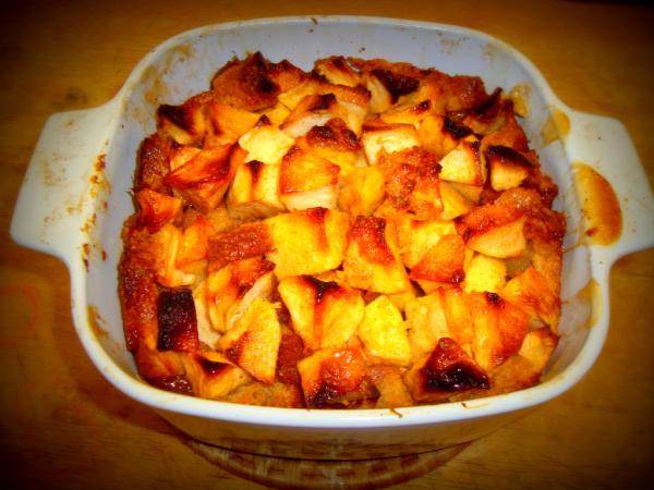 pnossnv's tweet image. my homemade #applebreadpudding  Sooo good!