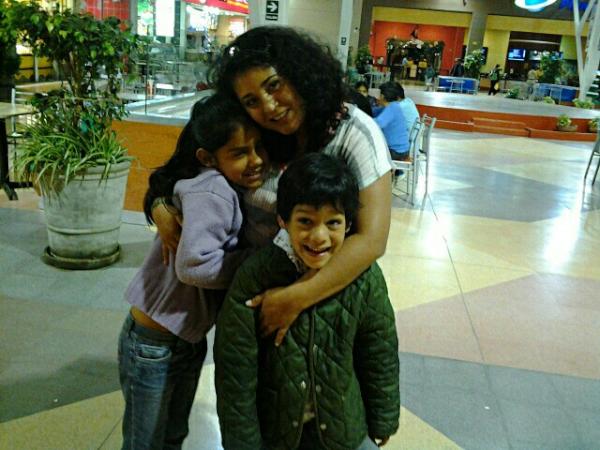 LauraNTerry's tweet photo. Mis pequeños sobris los amoooOo :) http://t.co/M50EwLIy