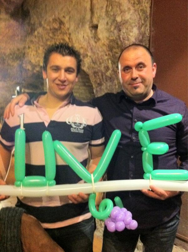 Despues de muchiiiisimos diAs retorno. Esa campaña de Navidad!!!!!! Espectacular. Y claro gran cena de bodega