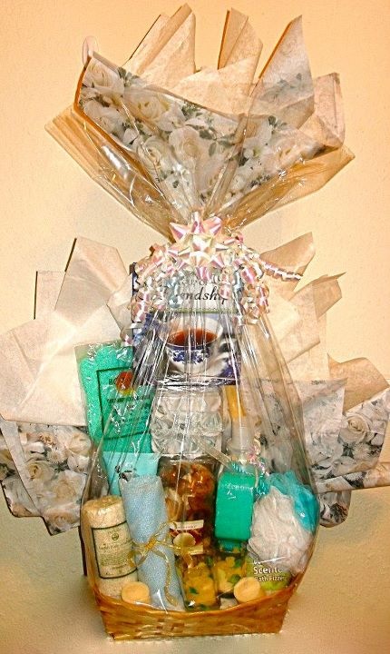 Women's Spa Gift Basket from @BetterBaskets :)