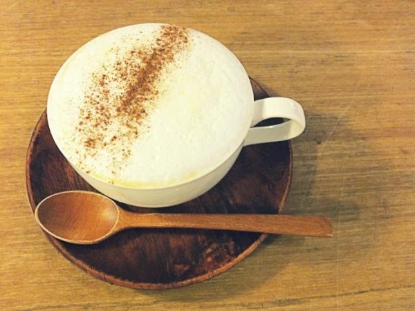 cafe_Between tweet picture