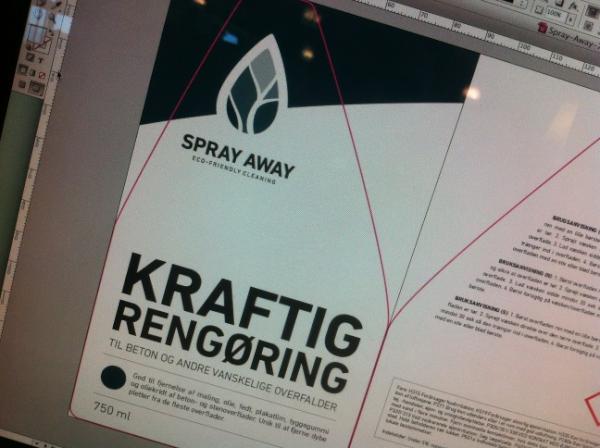 mememe's tweet photo. Working on package design for a new client. http://t.co/O389qusD