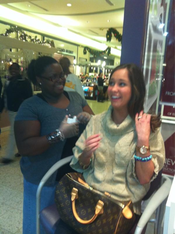 _m_B_s_'s tweet photo. Always an adventure @mo_ivey @emrogers92 http://t.co/bQreASWi