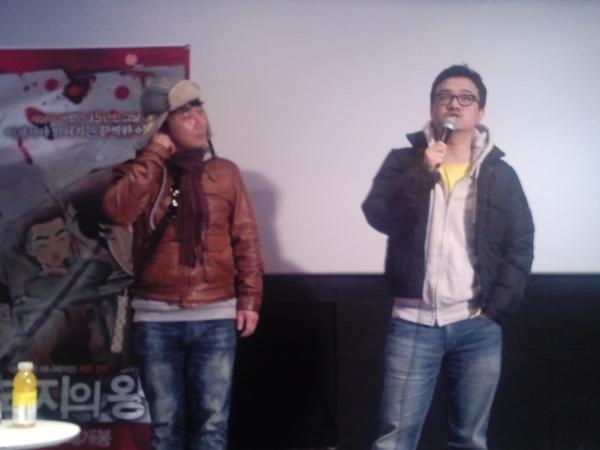 indiesangsang's tweet photo. <돼지의왕>을 보기 위해 전라남도 장성에서 오셨다는 아주머님도 계시네요. 전학온 우등생 역할에 대한 질문에.. 애니메이션 계에서 우등생이 되고싶다는 연상호감독님. http://t.co/2f6om0Tn