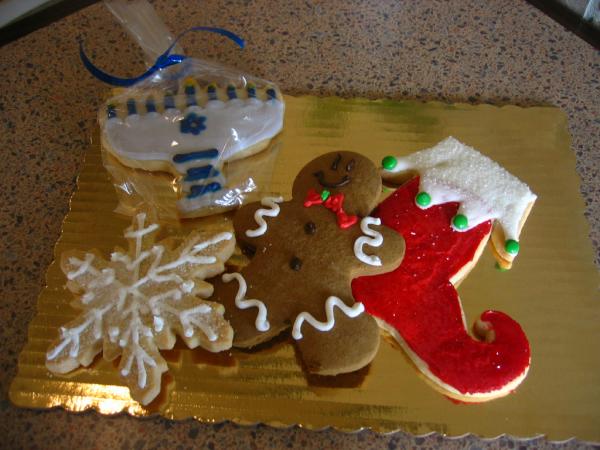 CAdamsBakery's tweet photo. Don't Forget Cookies For #Santa This Christmas Eve!! http://t.co/mDVtSMWp