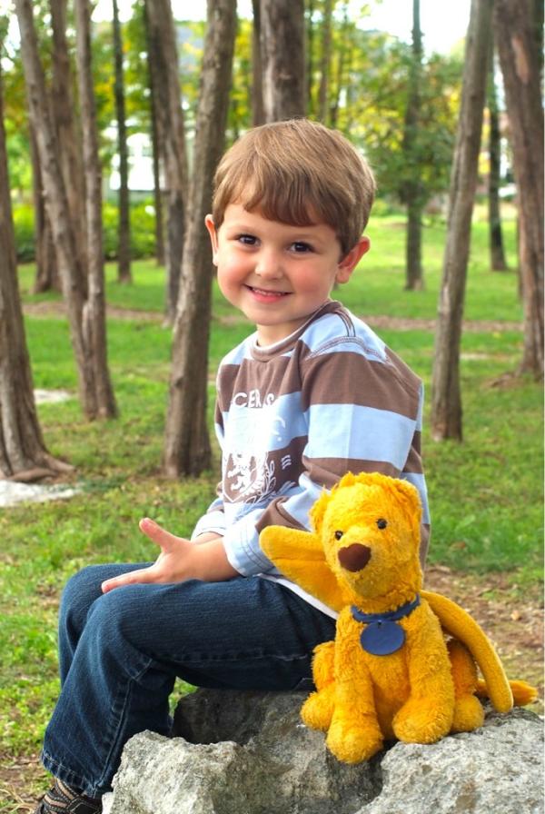 KY_Sparkles1's tweet photo. @ACSMovie Jackson, my 4yr old, looks exactly like Randy from #AChristmasStory #cantputmyarmsdown http://t.co/0F5XV2tL