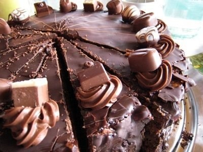 nursaah_'s tweet image. Worauf ich jetzt richtig Lust habe
---&amp;gt;Schokoladee 😊 #FollowHerrTutorial .....