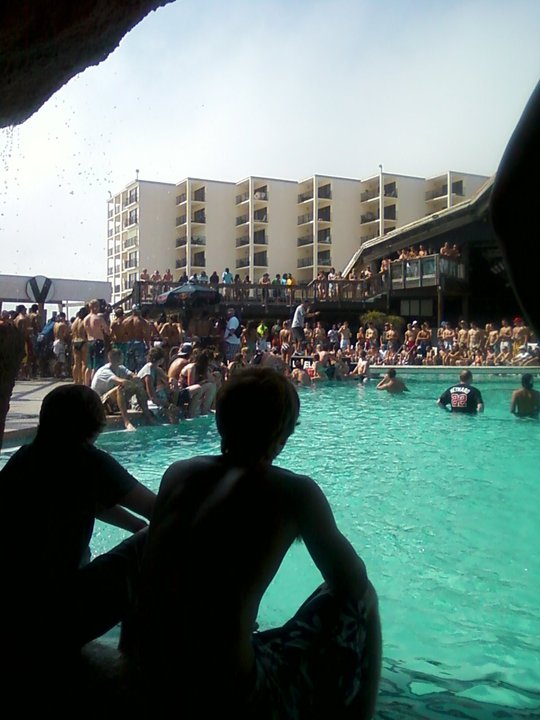 JGentYaBoi's tweet image. #BestMemoryOf2011 #SpringBreak2011