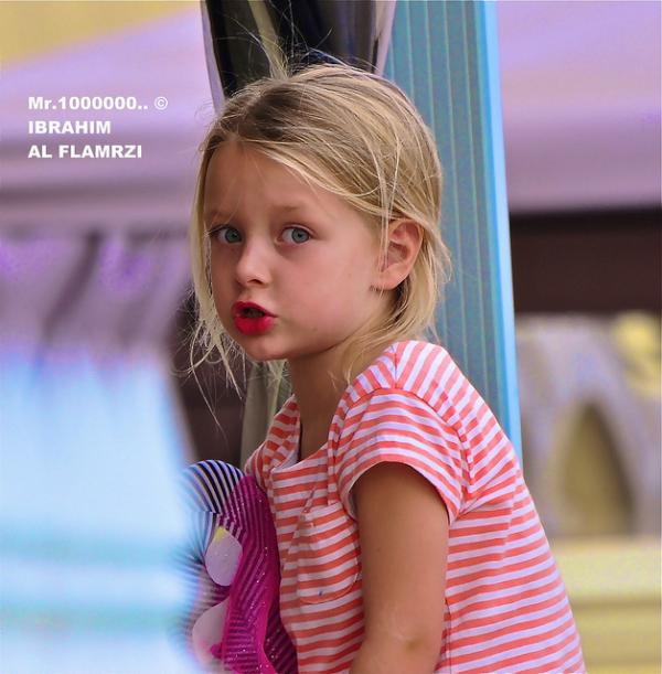 MR1000000's tweet photo. كاثرين.. صديقة حمود وسارة وروضة :-) http://t.co/Nq7VUkVx