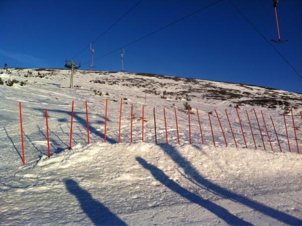 TAndreass1's tweet photo. Dette kaller Norefjell 70cm i terreng! Bra! http://t.co/7ccTbzbc