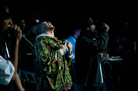 SoulKing_SK's tweet photo. LA Weekly Killer flicks of the homies at Stonesthrow party @chaceinfinite @MontageOne @planetasia http://t.co/Fiw8Ab6L