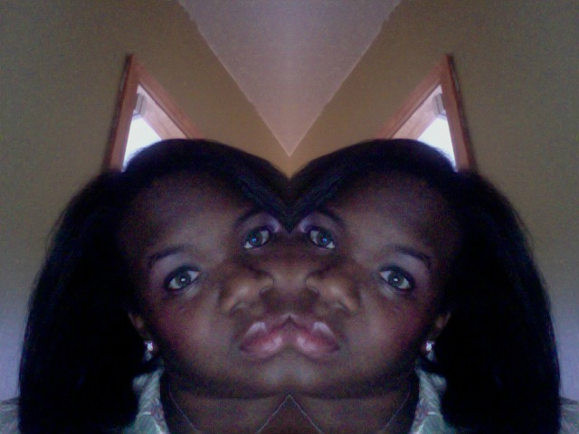 that's creepy! http://t.co/metn8XrW<a href="/tag/themorethemerrier"class="tags"><span>#themorethemerrier</span></a>