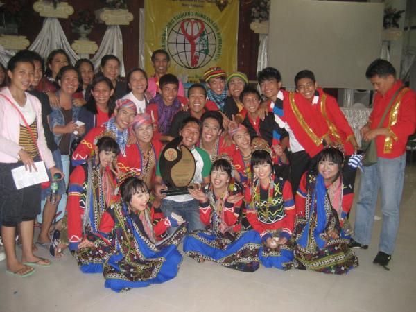 withfebyg's tweet image. my #Sayawitan Family and #TupiNHS Family. =)